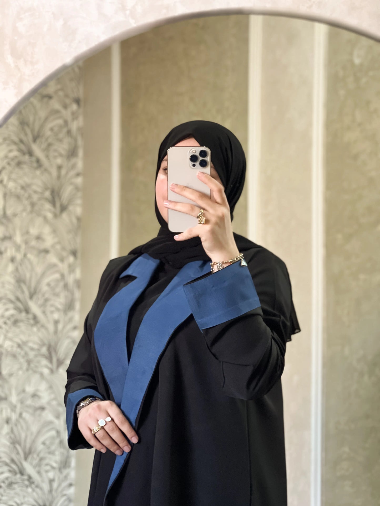 ABAYA
